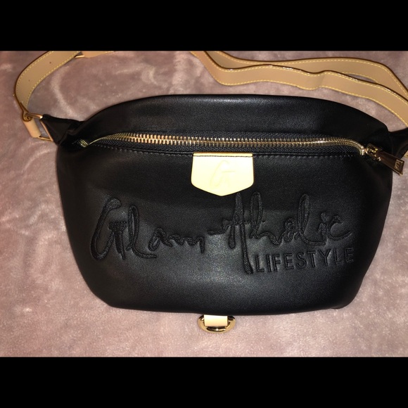 GlamAholic Handbags - GlamAholic Fanny Pack (Black/Pink)